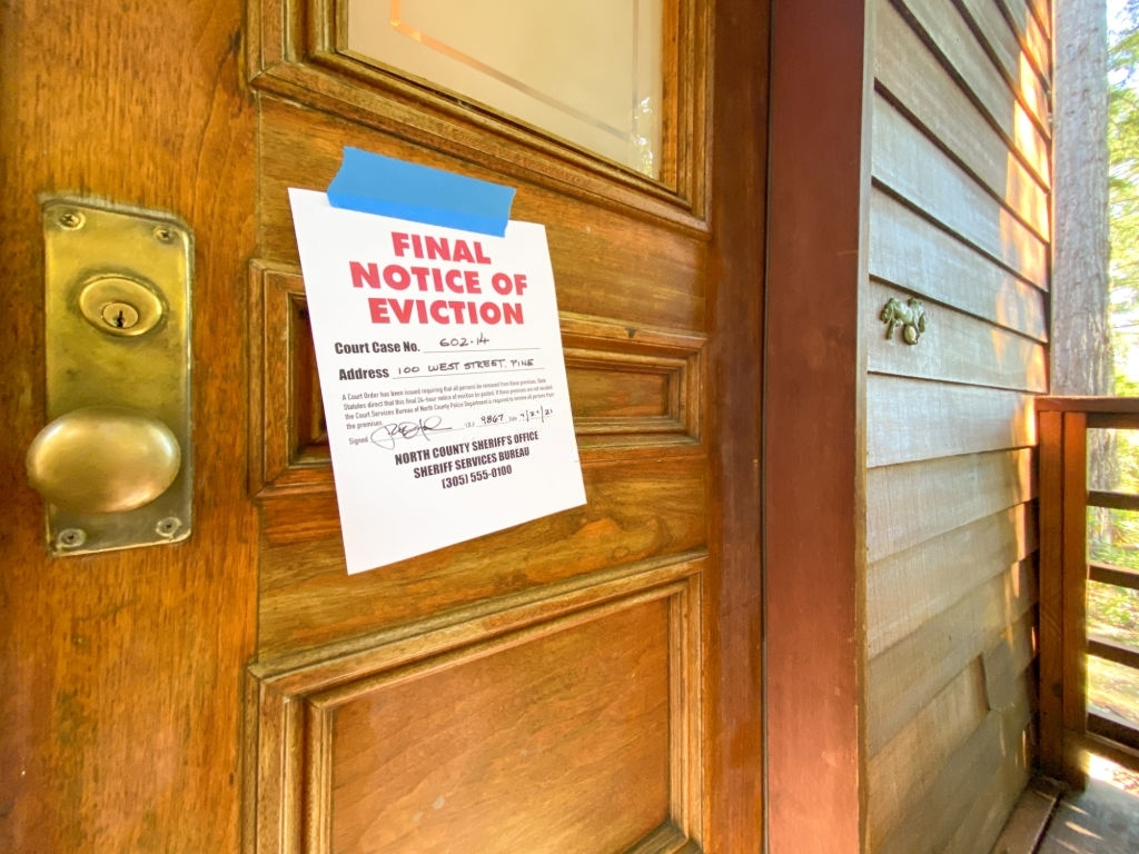  The Landlord Can Get You Evicted in a Month’s Notice