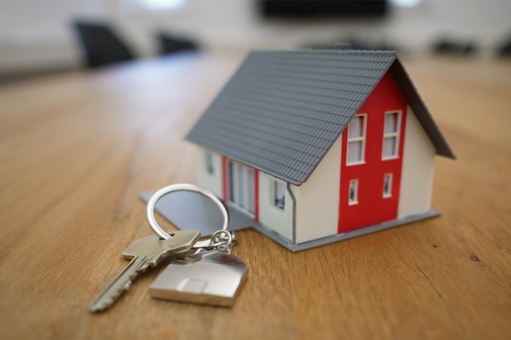 Landlord Possess Complete Access to the Property