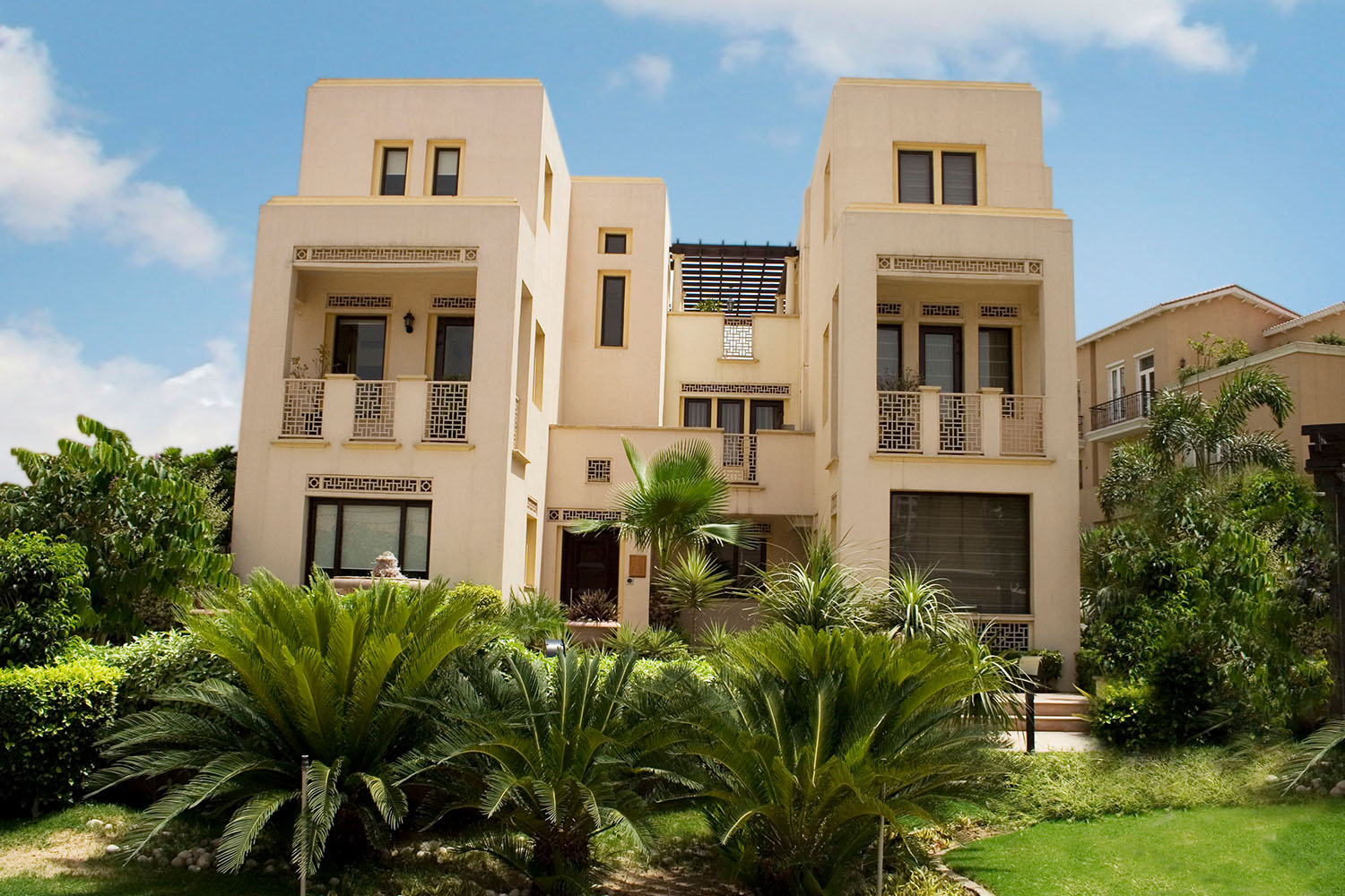 Puri Palm Springs at Sector 54, Gurgaon by Puri Constructions